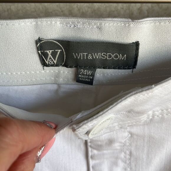 Wit and Wisdom Jeans Womens Size 25W White Itty Bitty Bootcut - Picture 2 of 11